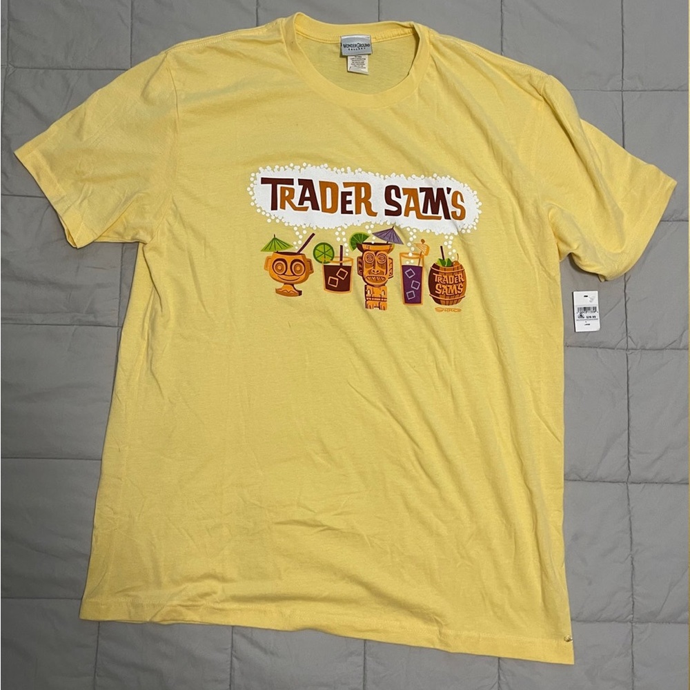 Disney World Trader Sam’s T-Shirt Size Large